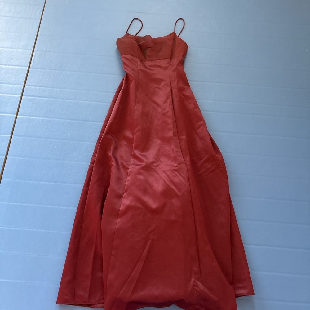 Morgan & Co. Striking Prom Dress